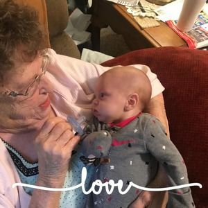 Meet your Posher, Caitlin